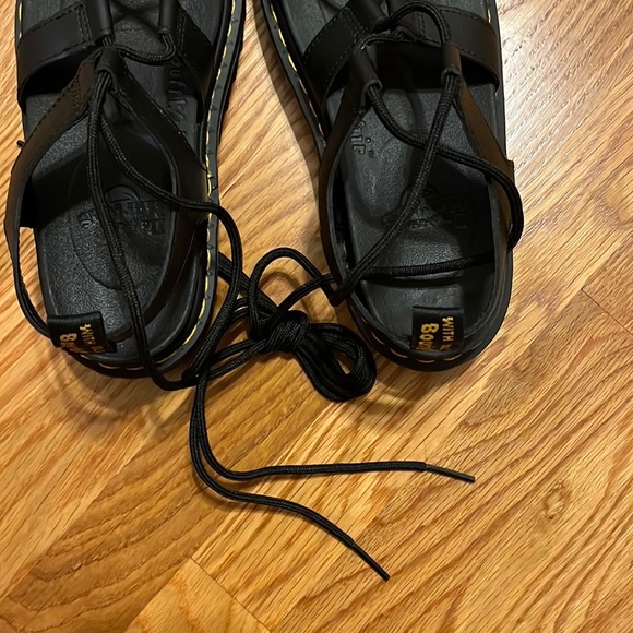 New Dr Martens Nartilla Leather Gladiator Sandals Black size 9 - Picture 13 of 16